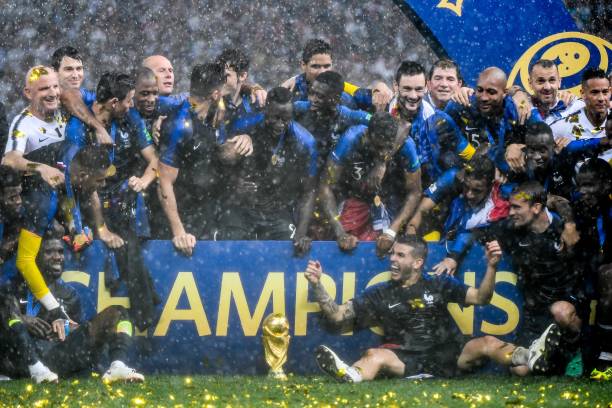 绩背后的重 绩背后的重